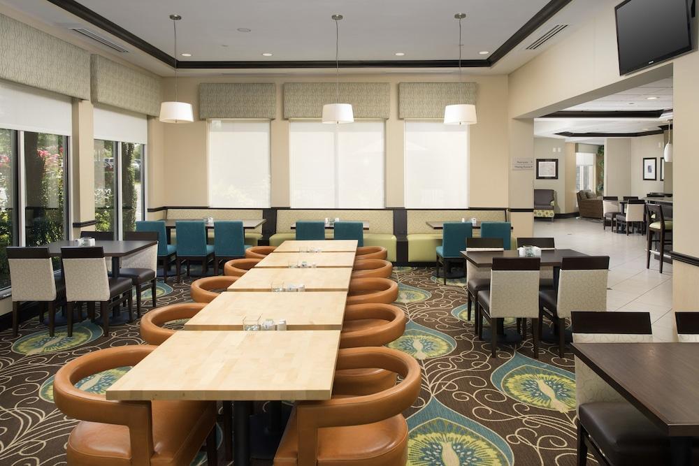 Hilton Garden Inn Huntsville South/Redstone Arsenal Екстер'єр фото